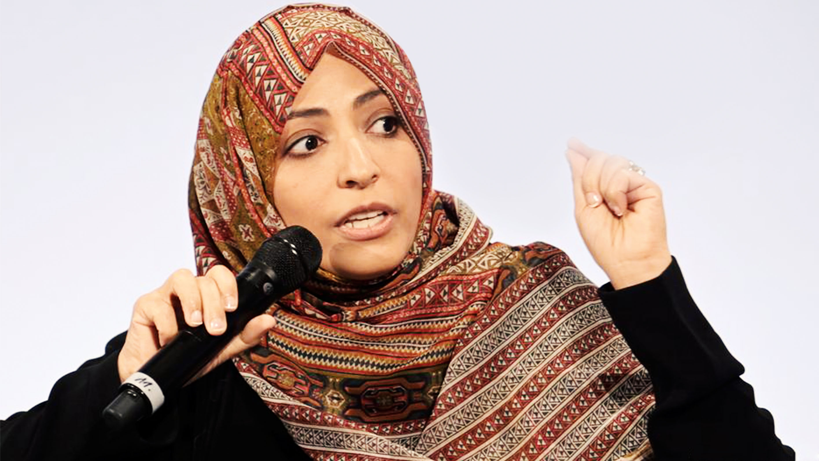 توكل كرمان تدين مجزرة ميليشيا الحوثي بحق المدنيين في شبوة